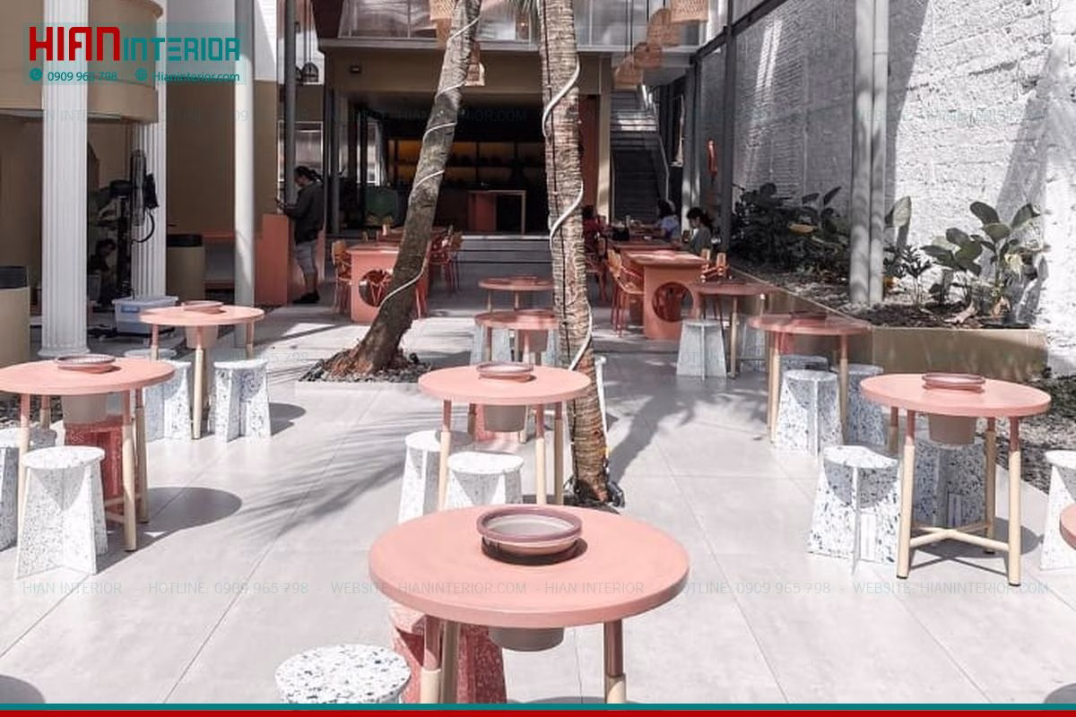 Quán Cafe Sân Vườn Phong Cách Tối Giản