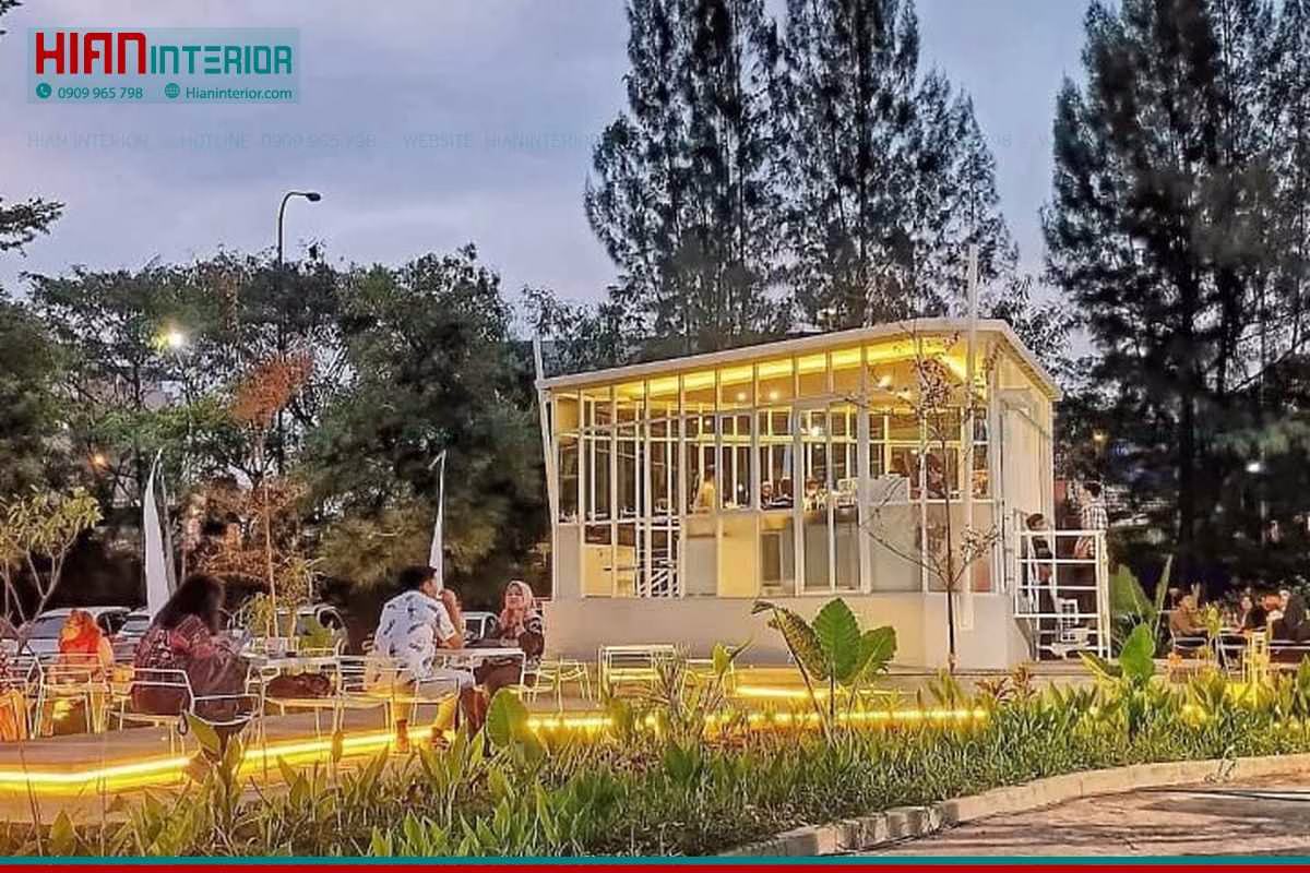 Quán Cafe Sân Vườn Có Hồ Cá
